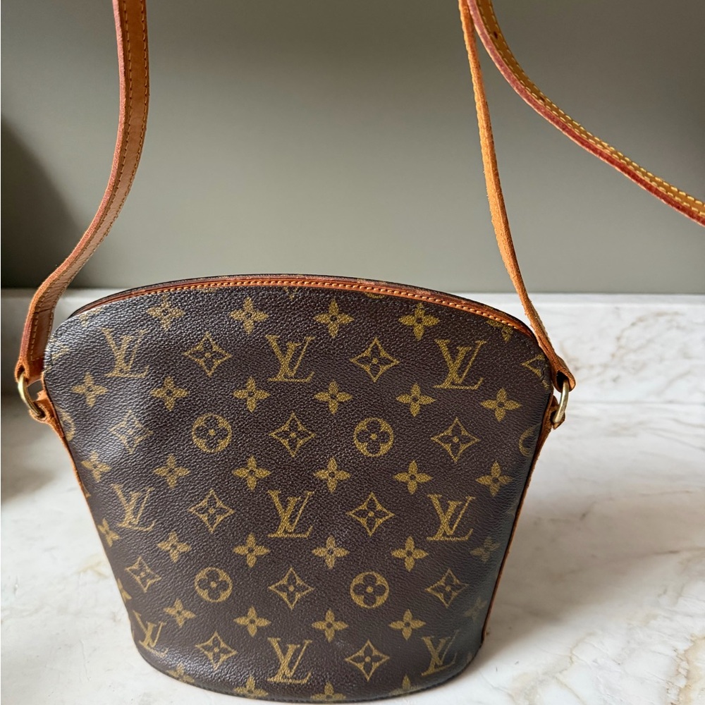 Authentic LOUIS VUITTON Monogram Drouot M51290 LV Crossbody Bag